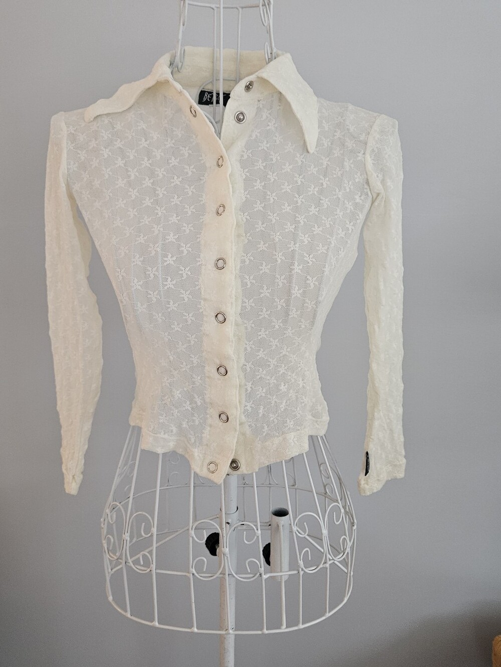 Vintage Betsey Johnson Ivory Lace Snap Top Size P